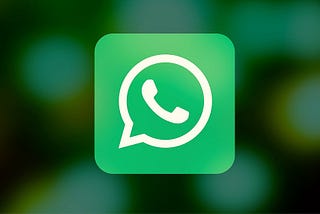 WhatsApp: de sencilla app para saber en qué andan tus amigos a fenómeno social