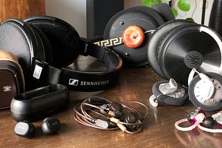 REFERENCE LIST: Best headphones and earphones under 200 dollar