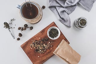 Morning Zen over a cup of tea. Beginners guide to a simple tea meditation