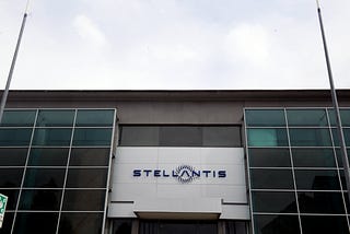 La crisi dell’auto va oltre Stellantis e l’Italia