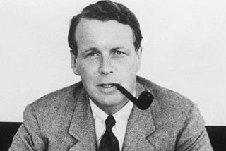 10 Marketing Advice from David Ogilvy, the Father of Marketing