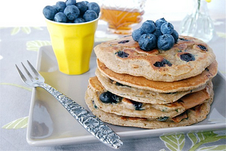 Recipe: Honey & Oat Blueberry Lemon Pancakes