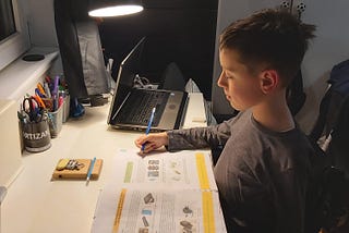 How to keep focus and concentration 
while studying from home