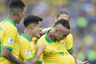 Finalmente, o Brasil vence e convence.