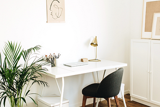 Enhancing Home Office Productivity: The Role of Ergonomic Standing Desks