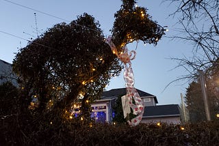 Topiary Brings ‘A Bit of Cheer’ to North Portlanders