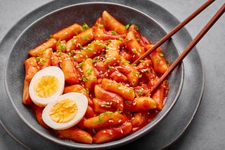 ¡Descubre los 10 imprescindibles de la comida callejera coreana: Explorando los placeres culinarios…