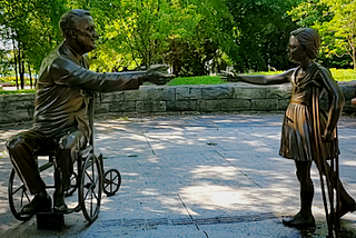Finding Cats, Heroes and Confidence At Roosevelt Island
