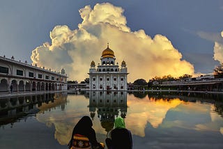 The Eternal Light of Oneness: Guru Nanak’s Timeless Path of Compassion, Equality, and Inner…