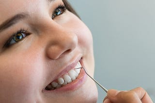 What Should You Expect During Your Composite Veneer Procedure in Houston?