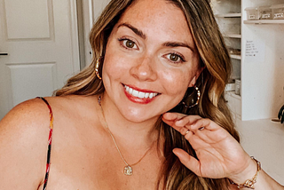 Successful 34-Year-Old Woman has Earned Over a Million with her Handmade Jewelry Business on Etsy