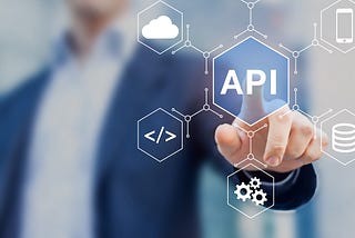 Qual a importância da integração via API?