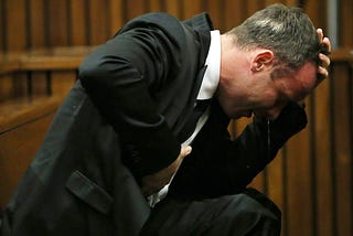 Image of Oscar Pistorius crying in the courtroom