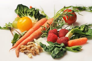 Eating Right: The Simple Diet for Weight Loss and a Healthier Life Amidst Disease