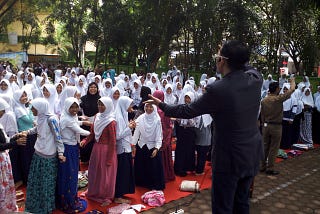 Motivator Islam No. 1 Indonesia, WA: 085–242–533–592
