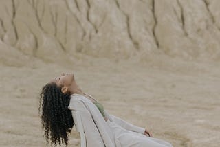 Anlaşılmamak Sessizliğin En Gürültülü Hâli