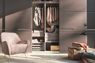 Clutter Free Wardrobe : Customize your wardrobe as per your need.