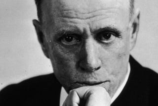 Sinclair Lewis and the Challenge to Democracy