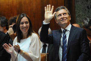 Professores publicam carta aberta contra decretos de Macri modificando a Lei de Meios