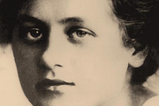 Milena Jesenská: come un’ombra in una luce implacabile