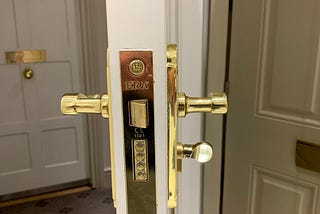 https://locksmiths.ltd/house-lockout/