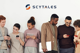 Group of people using the Scytáles Digital ID Wallet