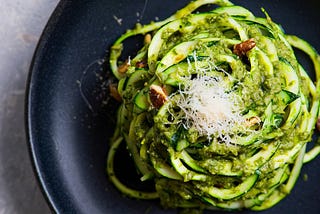 5 Surprising Benefits of Keto Zucchini Noodles with Pesto You Need to Know! 🌿