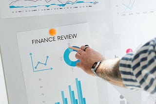 Mastering the Art of Portfolio Management: A Guide to Optimizing Returns and Minimizing Risk