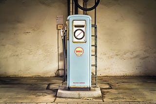 Are modern cars as efficient as we like to think? A brief data science approach