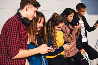 Thirst Traps, Typing Pauses & DMs: How Gen Z Flirts Without Saying a Word