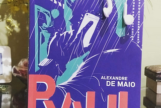 A trajetória de um anti-herói do cotidiano em “Raul”, De Maio
