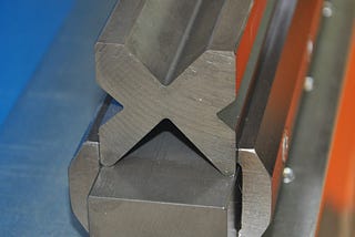 4V die — the best product for all users of Promecam press brakes