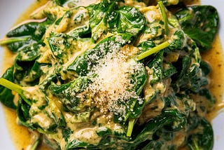 Creamy Garlic Spinach: A Delicious and Nutritious Delight