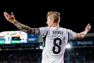 DESPUÉS DE KROOS, VIENE ENZO