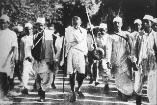 WHY DO INDIANS IGNORE THE WAY GANDHI-JI FOLLOWED?