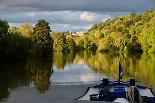 Telling Stories on the Thames