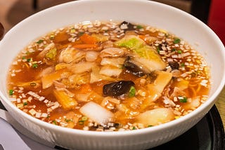 麺府で五目湯麺とチャーハン