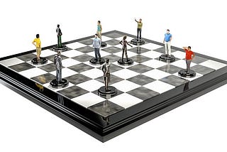 https://pixabay.com/illustrations/strategy-people-chess-board-game-1710763/