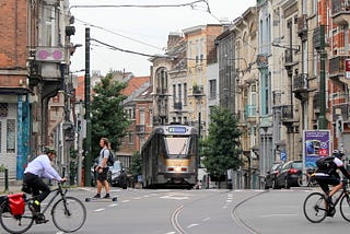 Brussels’s city-wide 30 km/h speed limit could harm its climate policy