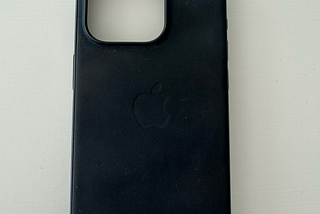 My Unexpectedly Positive Experience with Apple’s Fine Woven Case