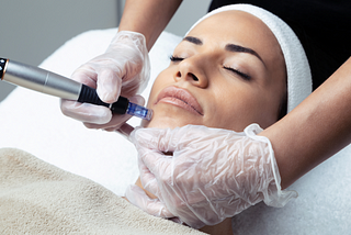 Is Microneedling Good For Your Skin? Let’s Find Out!