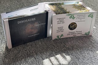 Dinosaurs Tunnel Book New Special Edition