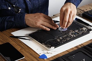 HP Laptop Screen Repair in Ajman | SCORPIONFIX