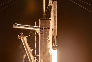 SpaceX lanzó su tercer misión tripulada en menos de un año