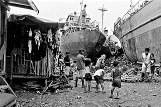 The ghosts of Yolanda (and other aberrations of public transport in Tacloban)