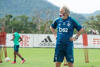 Jorge Jesus aceita oferta do Benfica e não é mais técnico do Flamengo