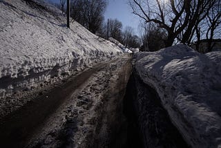 Petropavlovsk-Kamchatski “orada olmamasi gereken kent” derim.