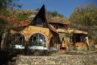 Huehuecoyotl, Mexico: Ecology is Art