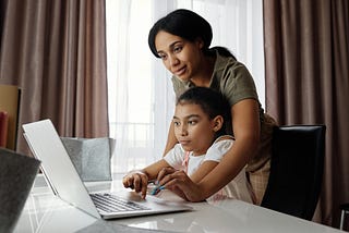 5 Best Tips on How Parents can support Online Learning
