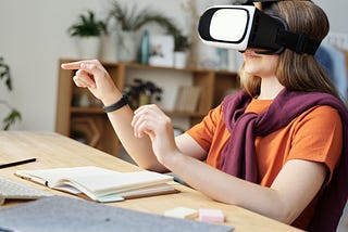 Education and mixed reality: the future of VR development